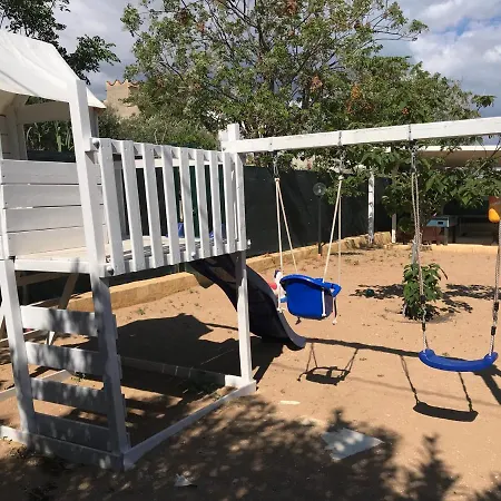 Ceni - Con Camere, Cucina, Wc E Terrazza Sul Mare In Con Piscina, Giardino E Parcheggio * Marinella di Selinunte