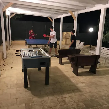 Ceni - Con Camere, Cucina, Wc E Terrazza Sul Mare In Con Piscina, Giardino E Parcheggio Casa de Férias *