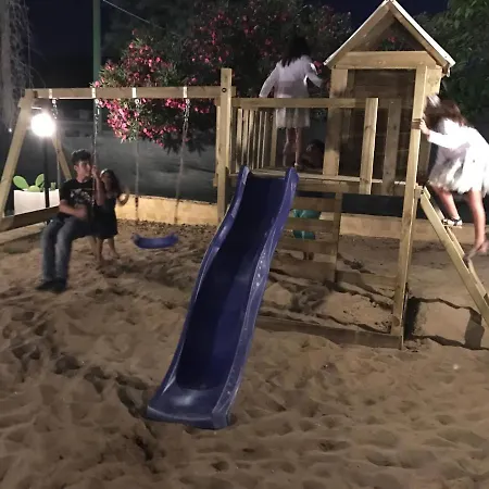 Casa de Férias Ceni - Con Camere, Cucina, Wc E Terrazza Sul Mare In Con Piscina, Giardino E Parcheggio