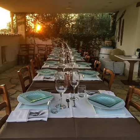 Ceni - Con Camere, Cucina, Wc E Terrazza Sul Mare In Con Piscina, Giardino E Parcheggio * Marinella di Selinunte