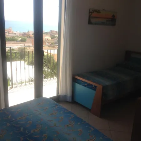 Casa de Férias Ceni - Con Camere, Cucina, Wc E Terrazza Sul Mare In Con Piscina, Giardino E Parcheggio Marinella di Selinunte