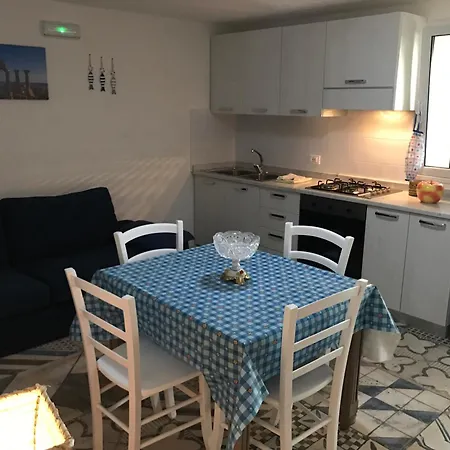 Ceni - Con Camere, Cucina, Wc E Terrazza Sul Mare In Con Piscina, Giardino E Parcheggio Casa de Férias *