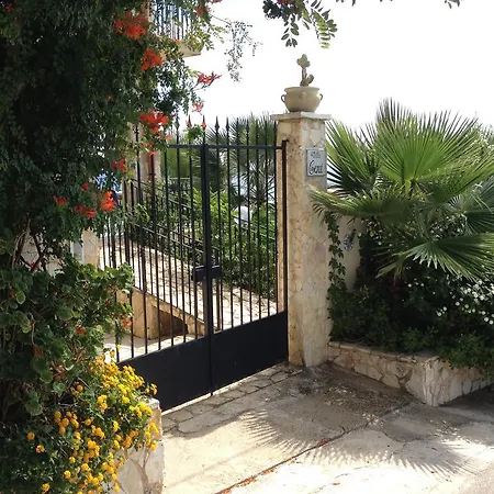 Ceni - Con Camere, Cucina, Wc E Terrazza Sul Mare In Con Piscina, Giardino E Parcheggio Casa de Férias Marinella di Selinunte