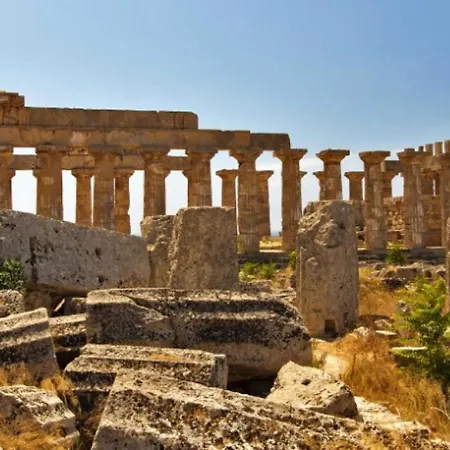 Ceni - Con Camere, Cucina, Wc E Terrazza Sul Mare In Con Piscina, Giardino E Parcheggio Casa de Férias Marinella di Selinunte