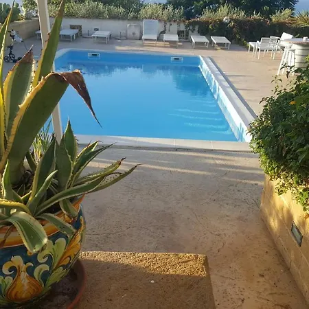 Ceni - Con Camere, Cucina, Wc E Terrazza Sul Mare In Con Piscina, Giardino E Parcheggio Marinella di Selinunte