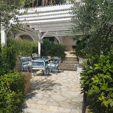 Ceni - Con Camere, Cucina, Wc E Terrazza Sul Mare In Con Piscina, Giardino E Parcheggio * Marinella di Selinunte