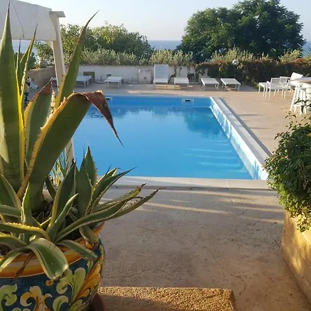Ceni - Con Camere, Cucina, Wc E Terrazza Sul Mare In Con Piscina, Giardino E Parcheggio Casa de Férias *
