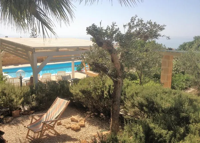 Ceni - Con Camere, Cucina, Wc E Terrazza Sul Mare In Con Piscina, Giardino E Parcheggio Marinella di Selinunte