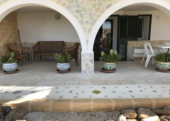 Ceni - Con Camere, Cucina, Wc E Terrazza Sul Mare In Con Piscina, Giardino E Parcheggio