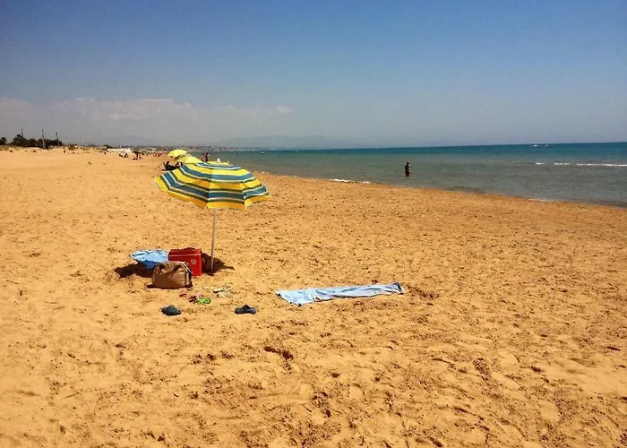 Ceni - Con Camere, Cucina, Wc E Terrazza Sul Mare In Con Piscina, Giardino E Parcheggio Casa vacanze *